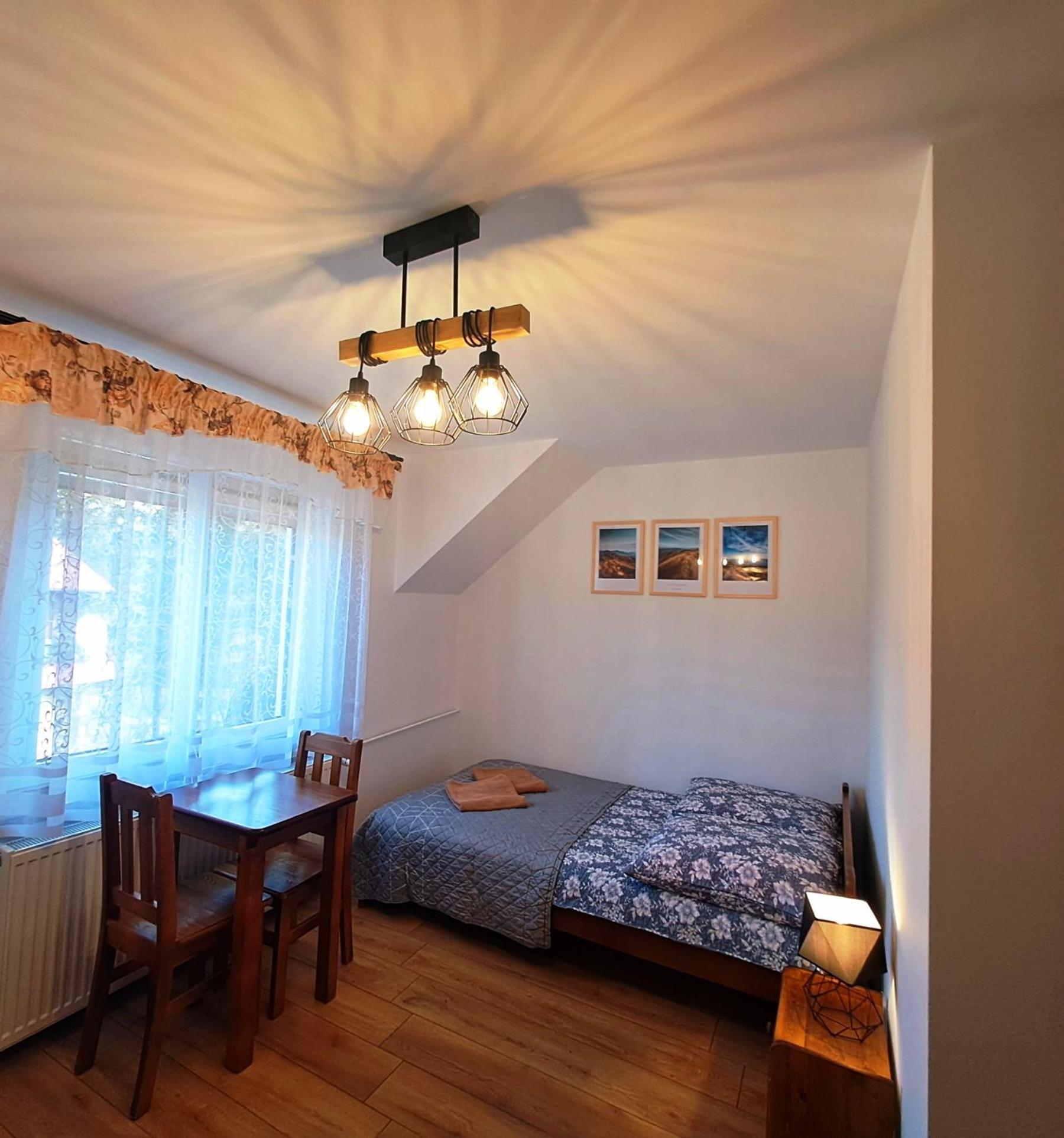 Wichrowe Wzgorza Hotel Strzebowiska Buitenkant foto