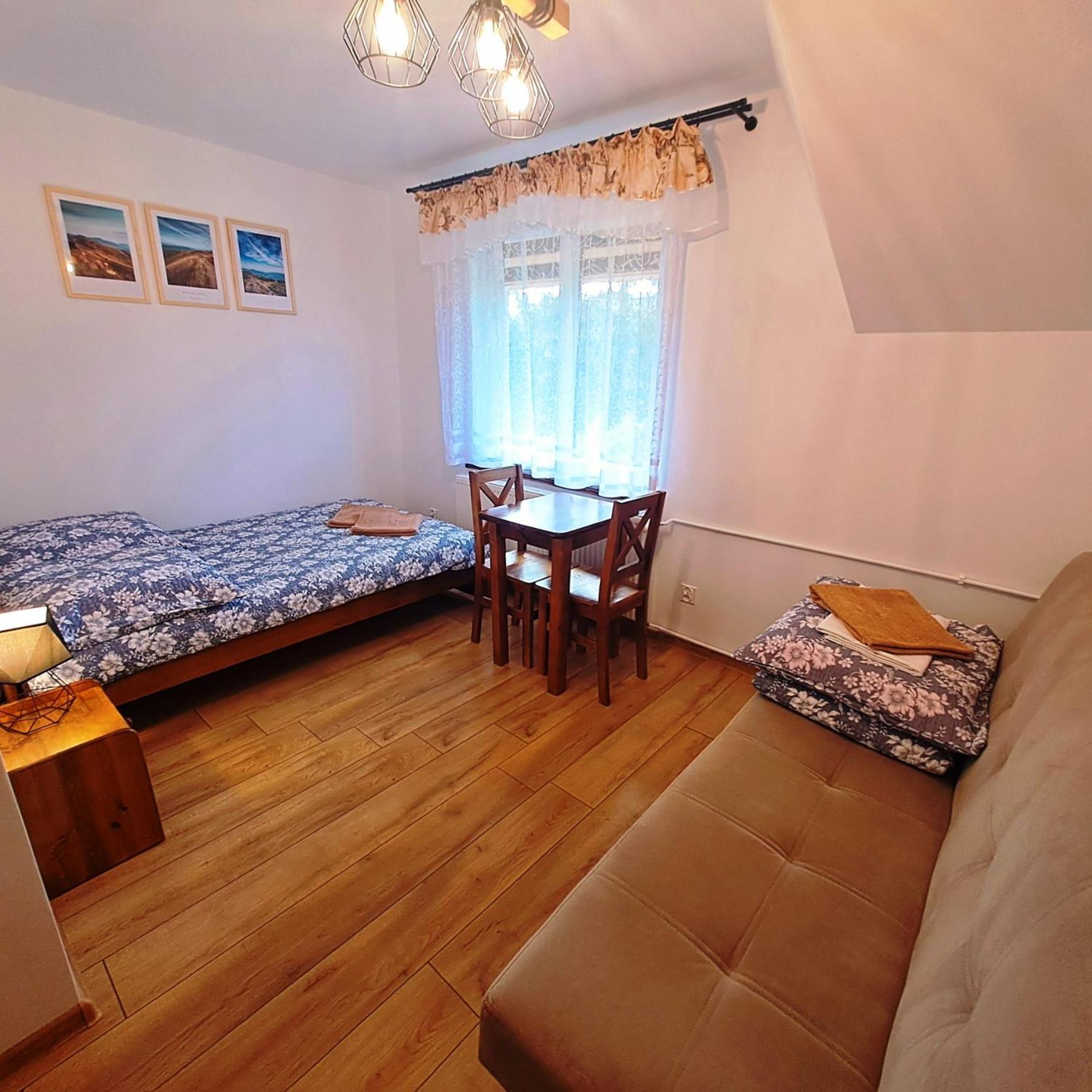 Wichrowe Wzgorza Hotel Strzebowiska Buitenkant foto